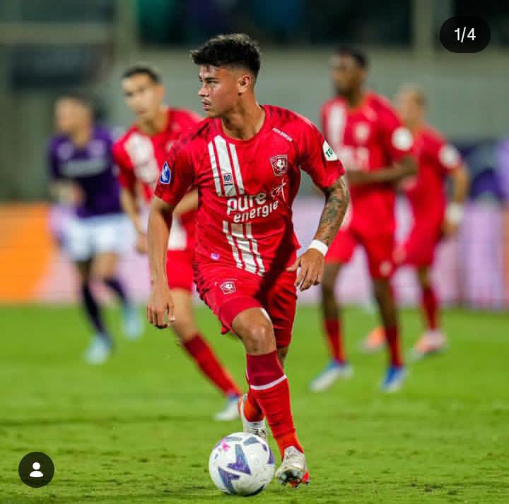 Mees Hilgers saat berseragam FC Twente ( Foto : Instagram Mess Hilgers)